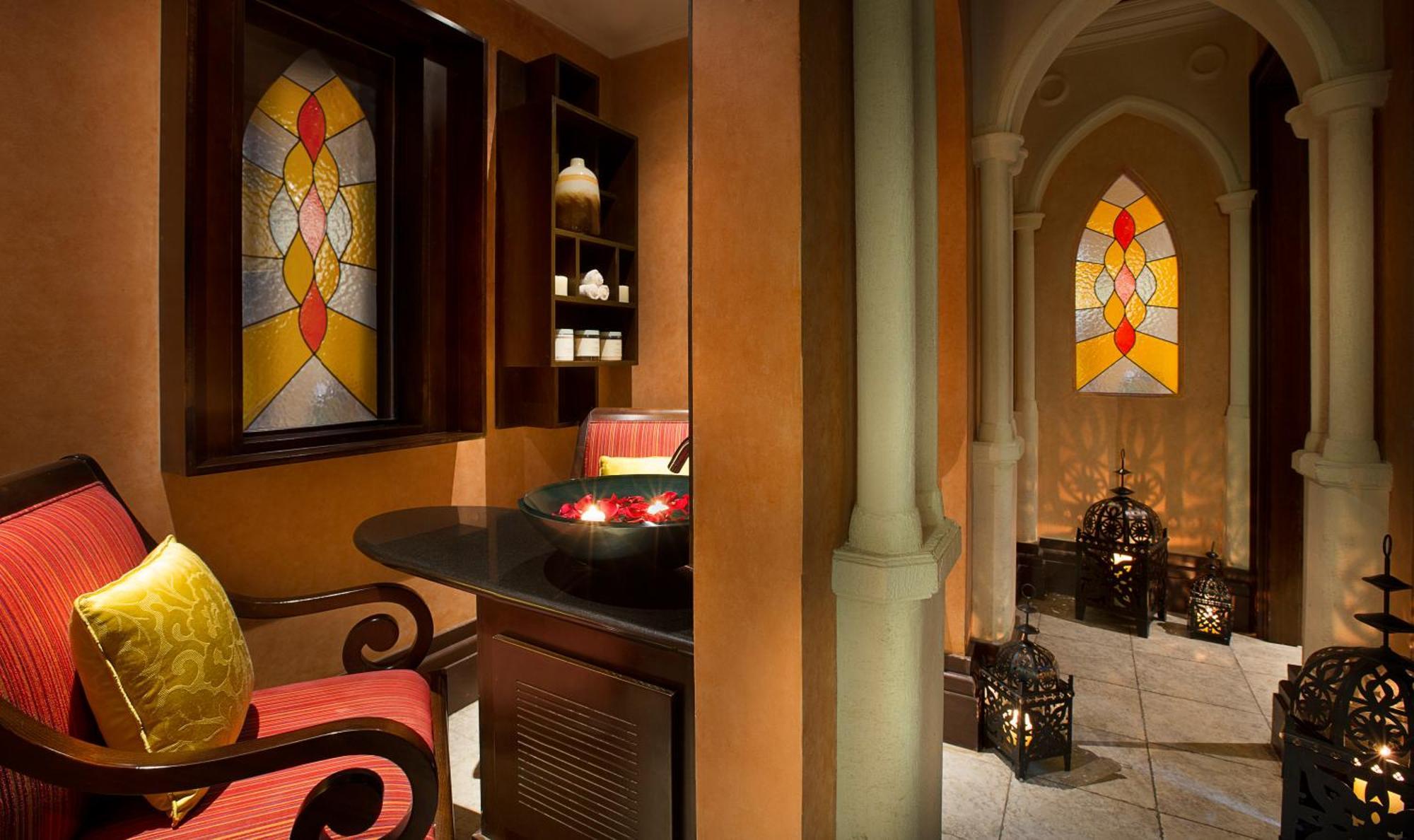 Al Habtoor Grand Resort, Autograph Collection Dubai Ngoại thất bức ảnh The Royal Spa at The Royal Mirage