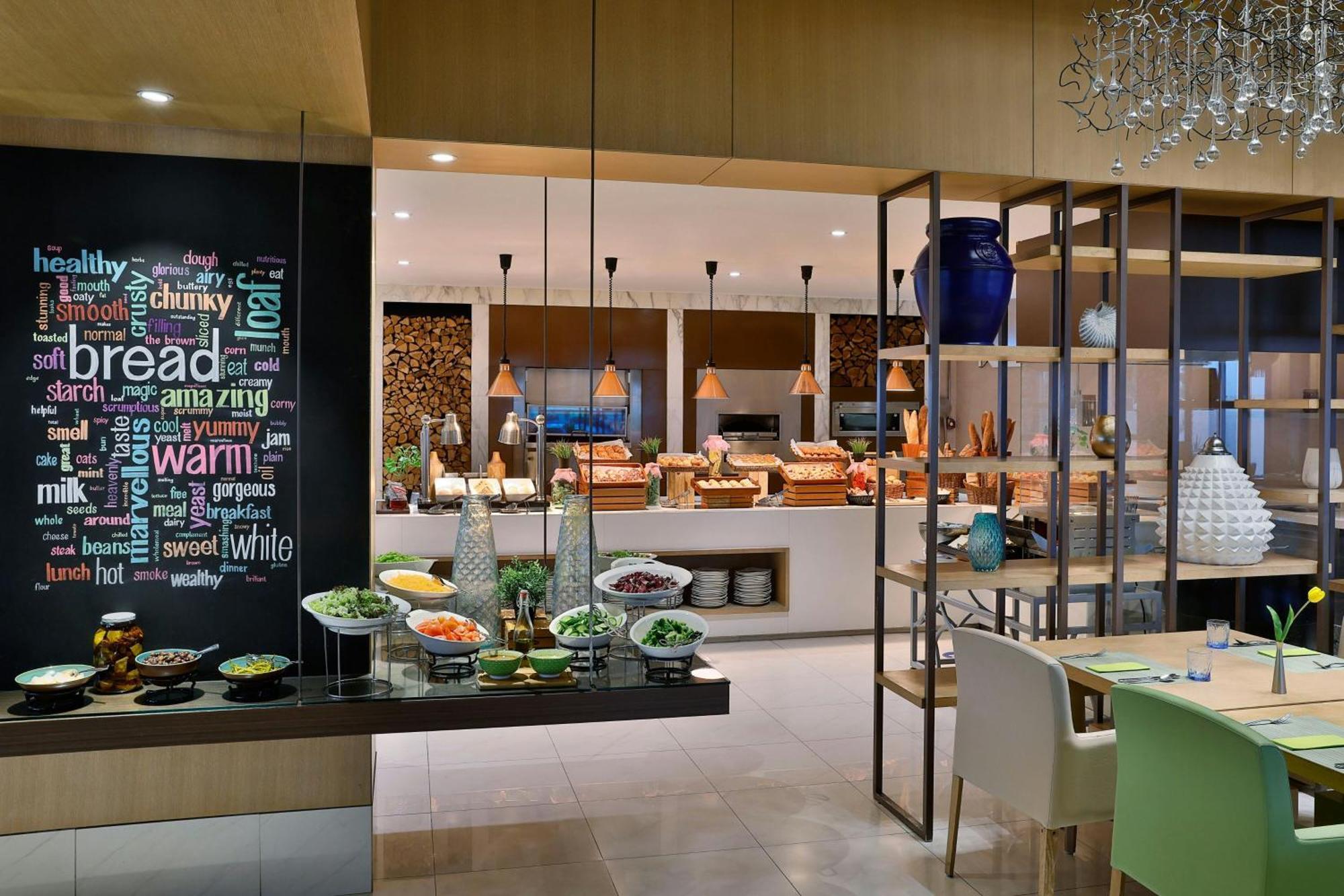 Al Habtoor Grand Resort, Autograph Collection Dubai Ngoại thất bức ảnh The restaurant