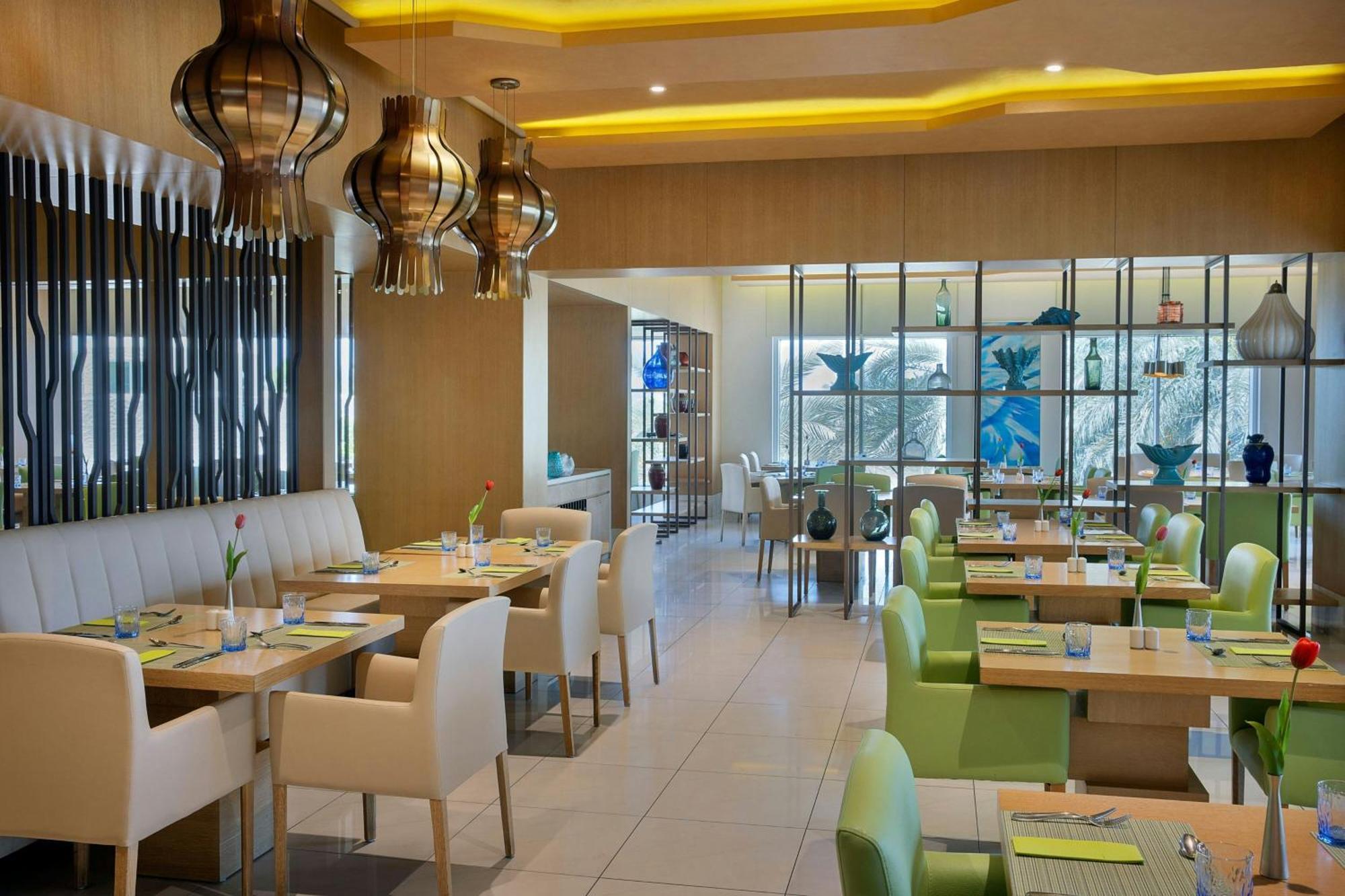 Al Habtoor Grand Resort, Autograph Collection Dubai Ngoại thất bức ảnh The restaurant