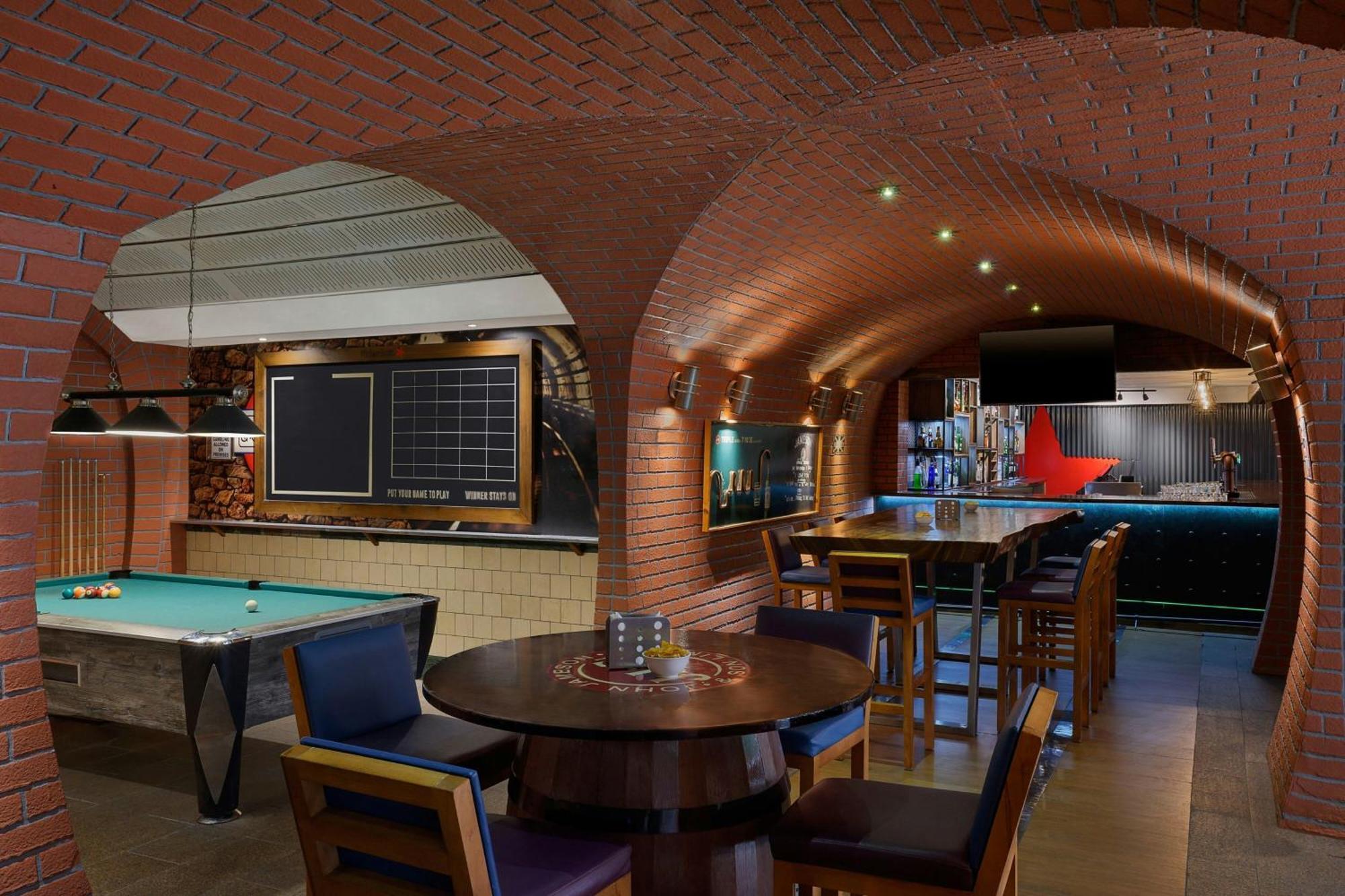 Al Habtoor Grand Resort, Autograph Collection Dubai Ngoại thất bức ảnh The Sports Bar