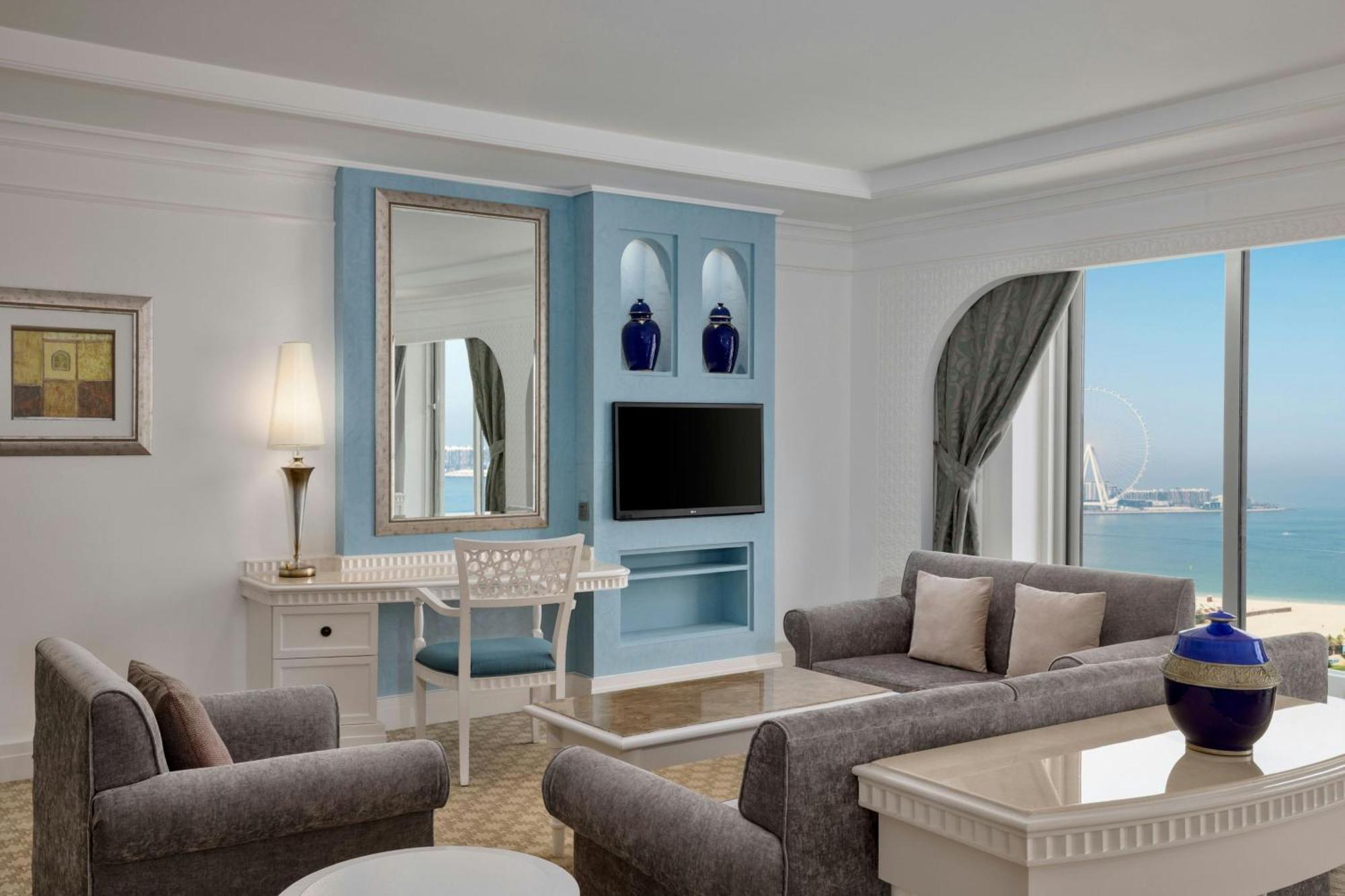 Al Habtoor Grand Resort, Autograph Collection Dubai Ngoại thất bức ảnh A suite at the Jumeirah Atlantis
